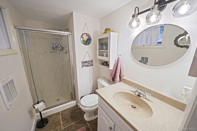 100 Parkside Avenue, Miller Place, NY 11764