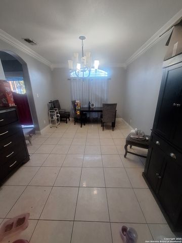 1105 N Center St, San Antonio, TX 78202