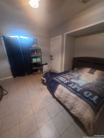 1105 N Center St, San Antonio, TX 78202