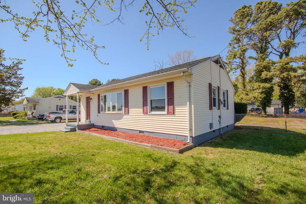 Image 3 of property listing at 27520 LOG CABIN RD, Salisbury, MD 21801