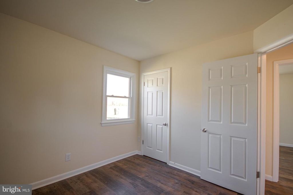 Image 18 of property listing at 27520 LOG CABIN RD, Salisbury, MD 21801