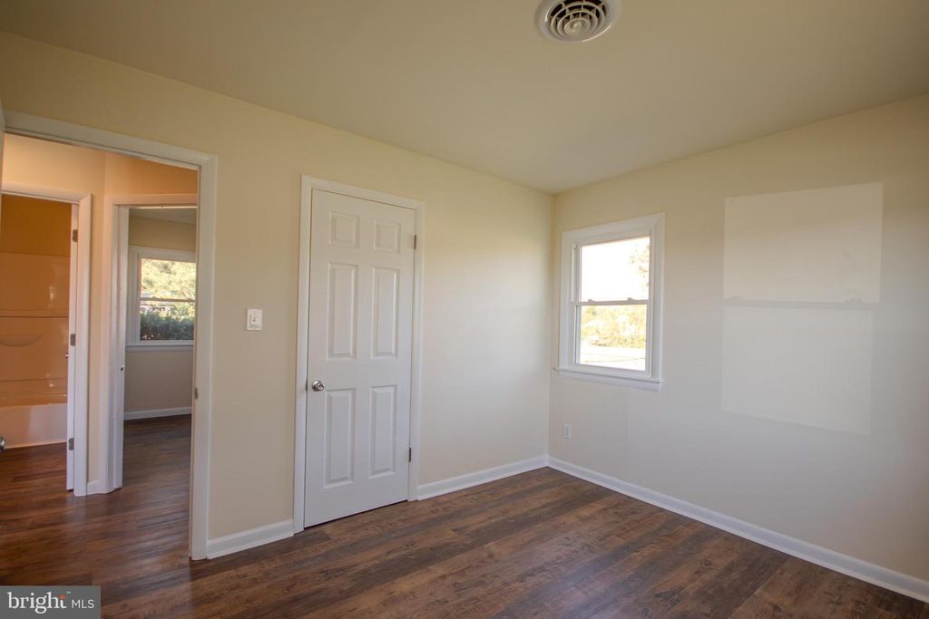 Image 20 of property listing at 27520 LOG CABIN RD, Salisbury, MD 21801