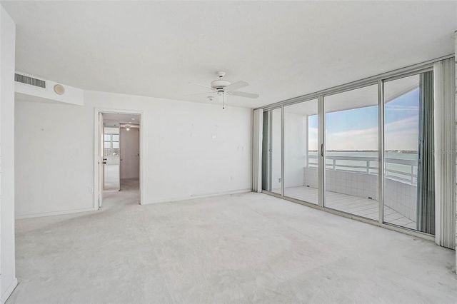 988 BLVD OF THE ARTS 1517, Sarasota, FL 34236