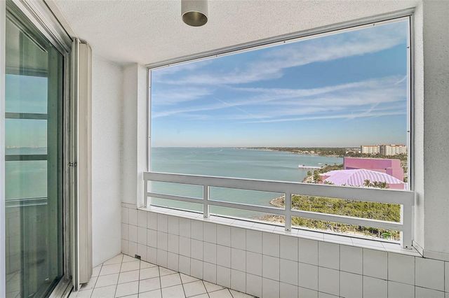 988 BLVD OF THE ARTS 1517, Sarasota, FL 34236