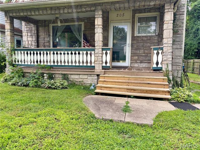 205 E 12th Street, Alton, IL 62002