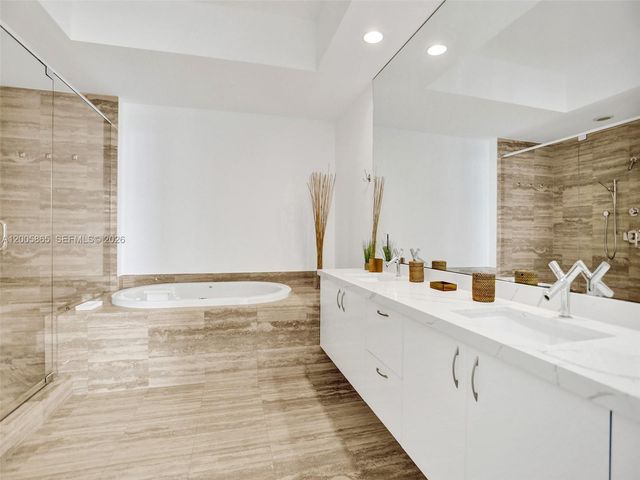 15901 Collins Ave 2807, Sunny Isles Beach, FL 33160