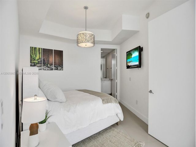 15901 Collins Ave 2807, Sunny Isles Beach, FL 33160