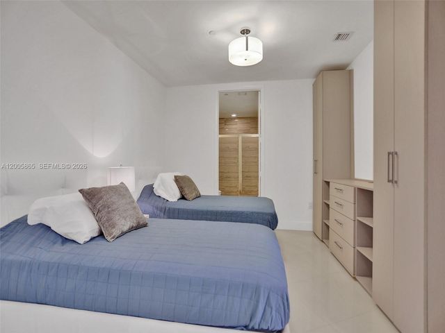 15901 Collins Ave 2807, Sunny Isles Beach, FL 33160
