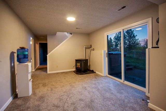 38821 N NEWPORT Hwy, Elk, WA 99009