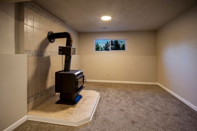 38821 N NEWPORT Hwy, Elk, WA 99009