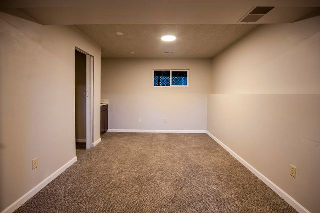 38821 N NEWPORT Hwy, Elk, WA 99009