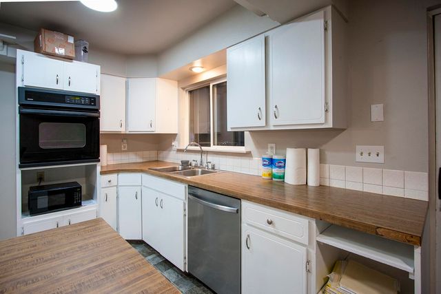 38821 N NEWPORT Hwy, Elk, WA 99009