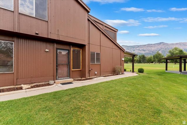 69 WHITE BARN DR, Pleasant View, UT 84414