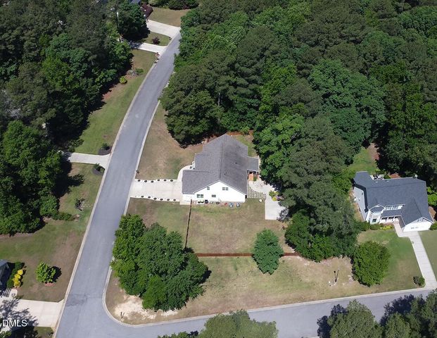 330 Carolina Oaks Avenue, Smithfield, NC 27577