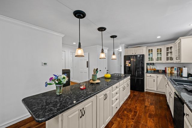 16 Elliott Road, Sterling, MA 01564