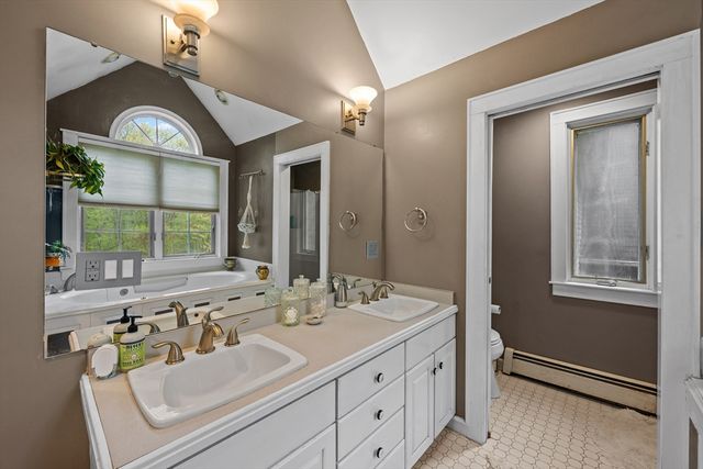 16 Elliott Road, Sterling, MA 01564