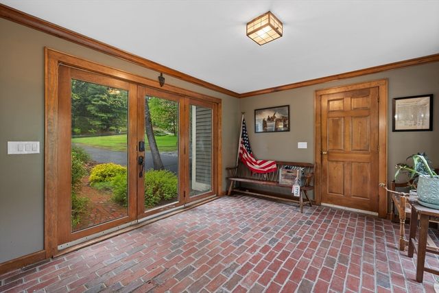 16 Elliott Road, Sterling, MA 01564