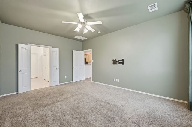 6452 Alexandra Meadows Drive, Fort Worth, TX 76131