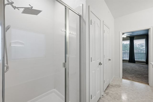 6452 Alexandra Meadows Drive, Fort Worth, TX 76131