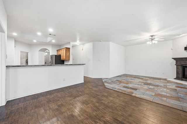 6452 Alexandra Meadows Drive, Fort Worth, TX 76131