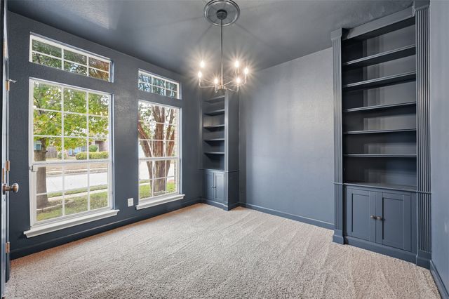 6452 Alexandra Meadows Drive, Fort Worth, TX 76131