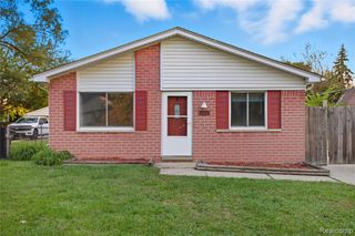 9404 Princess Street, Taylor, MI 48180