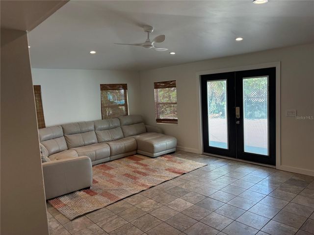 3510 4TH AVENUE W, Bradenton, FL 34205