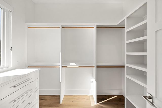 567 Delayne DR, Austin, TX 78737