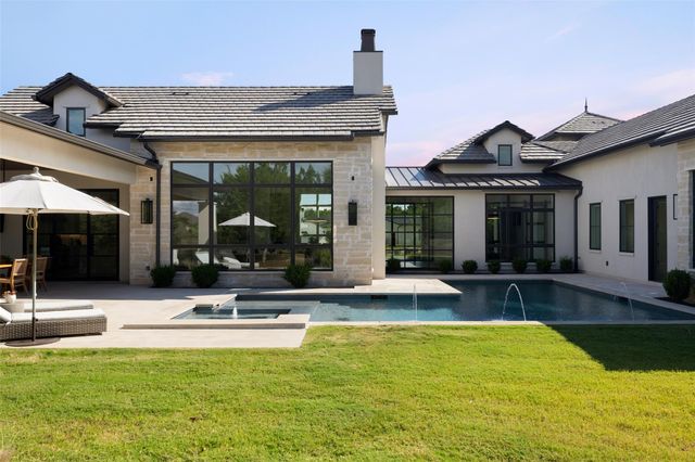 567 Delayne DR, Austin, TX 78737