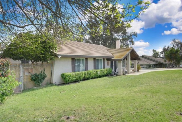 5970 Avenue Juan Bautista, Jurupa Valley, CA 92509