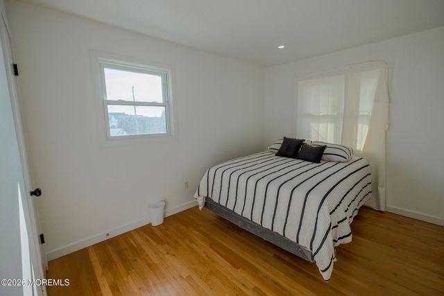 5 S Ensign Drive, Little Egg Harbor, NJ 08087