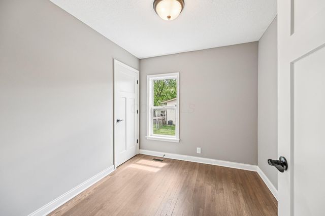 106 N Grener Avenue, Columbus, OH 43228