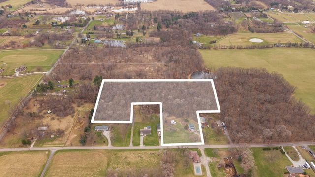 720 W 100 N, Valparaiso, IN 46385