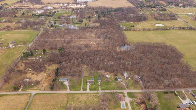 720 W 100 N, Valparaiso, IN 46385