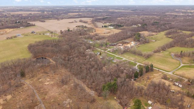 720 W 100 N, Valparaiso, IN 46385