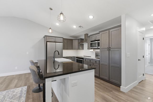 8899 Regina Lane, Manhattan, KS 66502