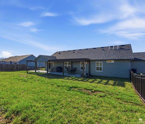 8899 Regina Lane, Manhattan, KS 66502