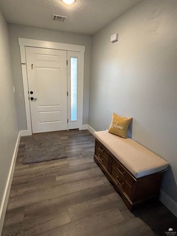 8899 Regina Lane, Manhattan, KS 66502