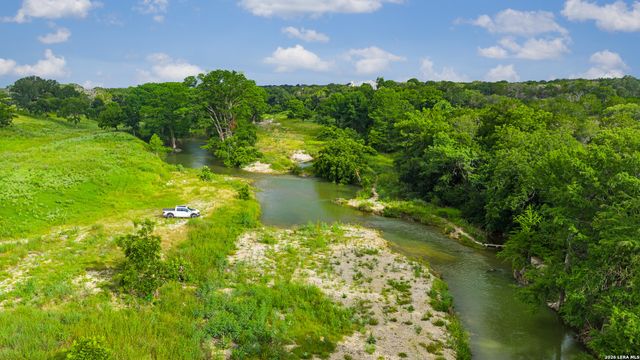 214 MARQUARDT RD, Boerne, TX 78006