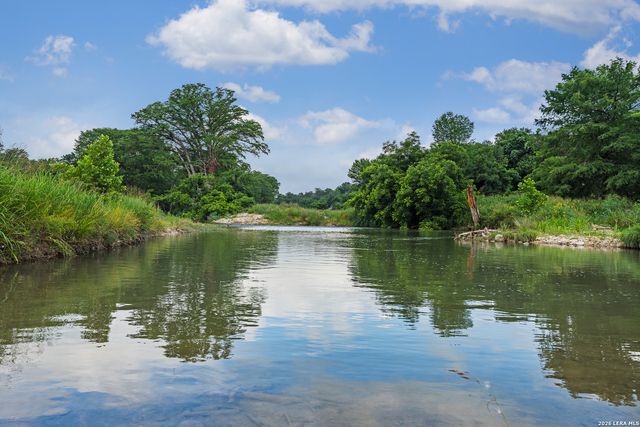 214 MARQUARDT RD, Boerne, TX 78006