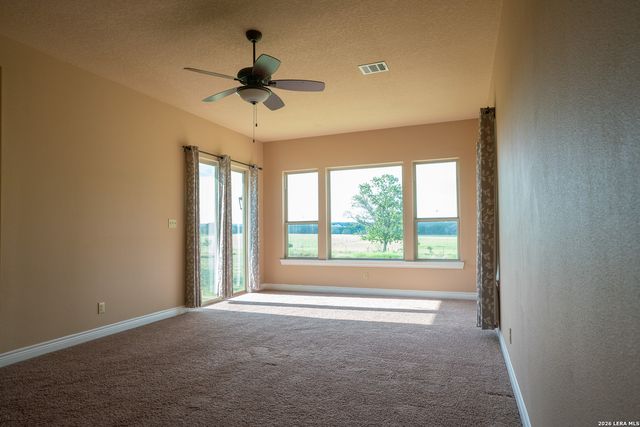 214 MARQUARDT RD, Boerne, TX 78006