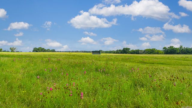 214 MARQUARDT RD, Boerne, TX 78006
