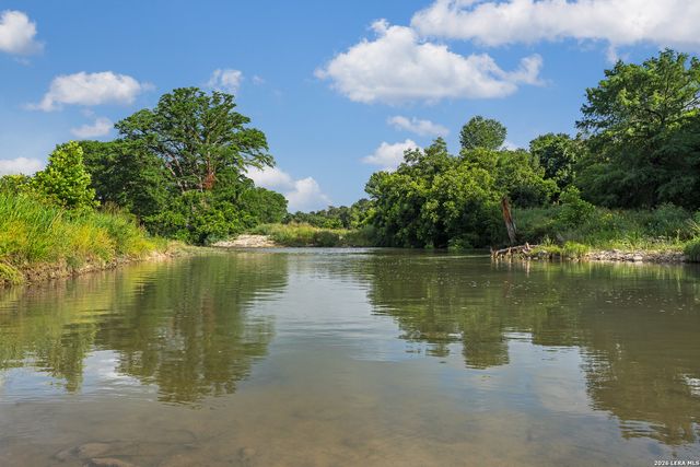 214 MARQUARDT RD, Boerne, TX 78006
