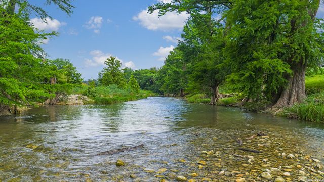 214 MARQUARDT RD, Boerne, TX 78006