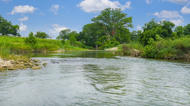 214 MARQUARDT RD, Boerne, TX 78006