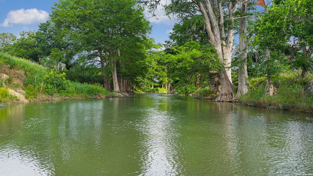 214 MARQUARDT RD, Boerne, TX 78006