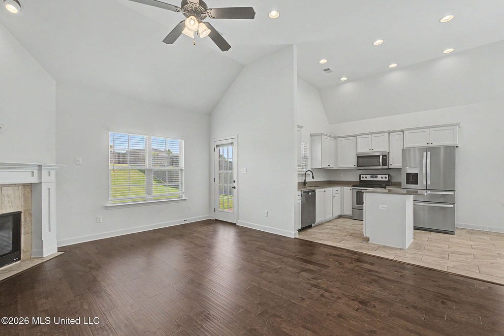 2586 Molly Lane, Southaven, MS 38672 — photo 5