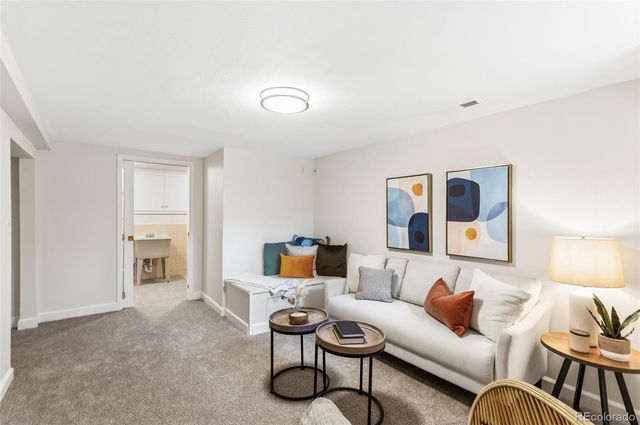 2576 Dexter Street, Denver, CO 80207