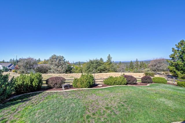224 Success Mine Loop, Grass Valley, CA 95945