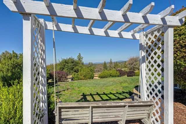 224 Success Mine Loop, Grass Valley, CA 95945